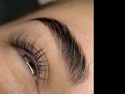 Lash lift +laminácia obočia 