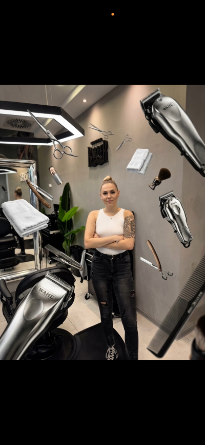 Eliška The BarberLady