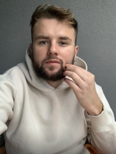 Michal- platba: hotovosť/QR Tel.kontakt: 0950 418 438