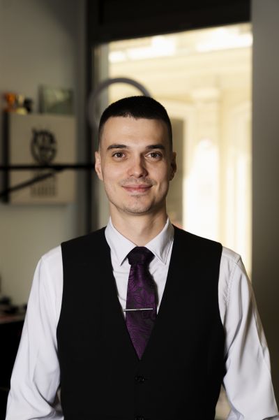 Adam Imrich @adam_imrich