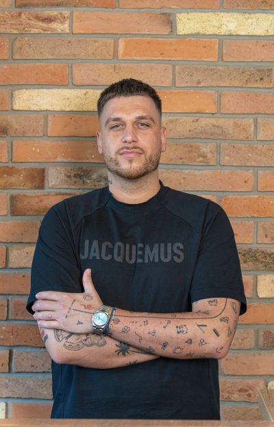 BARBER ADRIÁN