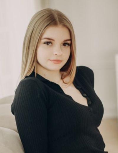Viktoriia 